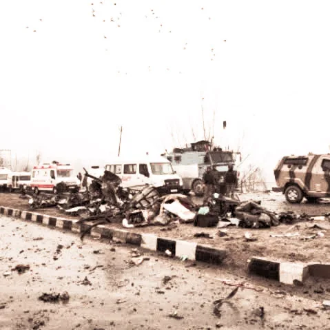 Pulwama CRPF जवानों पर जैश का कायरतापूर्ण हमला, 40 शहीद