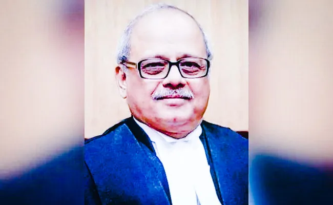 बड़ी खबर: जस्टिस पिनाकी चंद्र घोष देश के पहले लोकपाल नियुक्त, ली शपथ 3 लोकपाल और लोकायुक्त अधिनियम की अधिसूचना के पांच साल बाद केंद्र सरकार ने सुप्रीम कोर्ट के पूर्व न्यायाधीश जस्टिस पिनाकी चंद्र घोष को देश का पहला लोकपाल नियुक्त किया है।