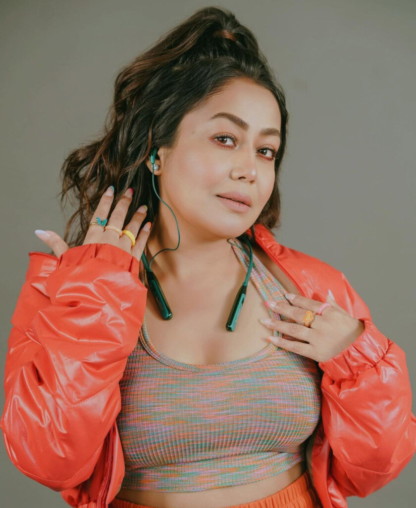 Neha Kakkar ने पति रोहनप्रीत सिंह संग करवाचौथ पर किया डांस