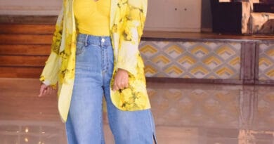 बॉलीवुड सिंगर और डांसर नेहा कक्कड़ न सिर्फ सिंगिंग के लिए जानी जाती है बल्कि डांस के लिए भी जानी जाती हैं। दिल्ली मूल की नेहा कक्कड़ ने अपने इंस्टाग्राम अकाउंट पर फिल्म 'स्टूडेंट ऑफ़ द ईयर 2' का गाना अपलोड किया है।