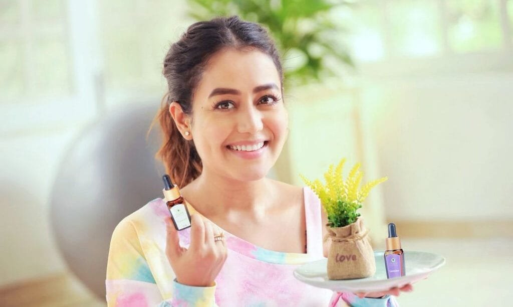 बॉलीवुड की मशहूर सिंगर नेहा कक्कड़ 31 साल की हो चुकी है। जानिए उनके बारे में कुछ खास बातें जो अब तक आपको भी पता नही होंगी।