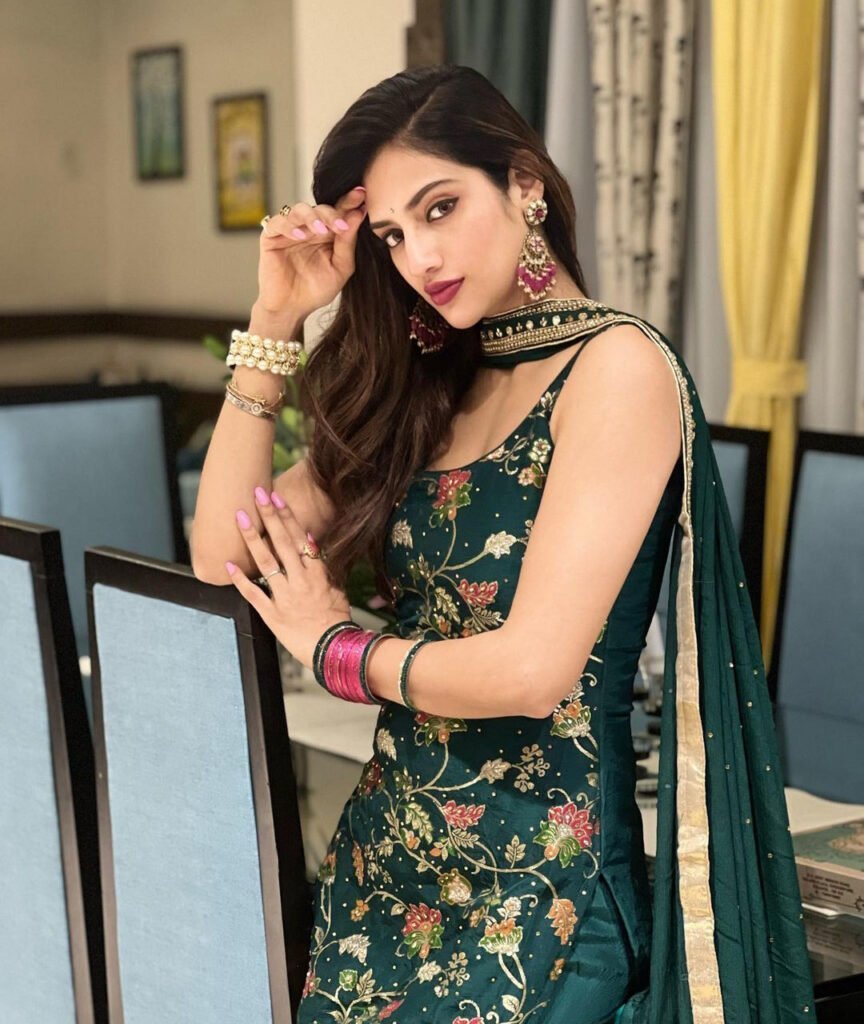 Nusrat Jahan Wedding: नुसरत की वेडिंग रिसेप्शन में पहुंची ममता बनर्जी