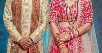 मशहूर महिला पहलवान गीता फोगट (Geeta Phogat) छोटी बहन संगीता फोगट के साथ एशिया गेम्स में देश को गोल्ड मैडल दिलाने वाले रेसलर बजरंग पुनिया शादी करेंगे। दोनों की शादी अगले साल जापान‌ के टोक्यो शहर में होने वाले ओलंपिक खेलों के बाद होगी।
