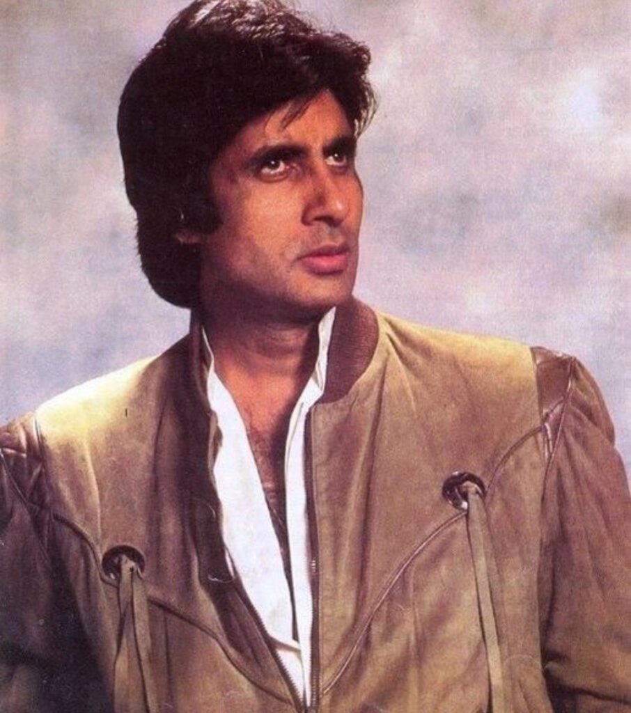 Beautiful Girls: बस में लड़कियों के चढ़ने का इंतजार किया करते थे Big B