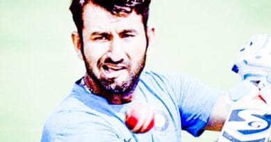 Even after not getting any buyer in the IPL auction, this player is celebrating by partying.