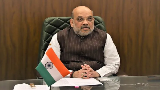 गृहमंत्री अमित शाह ने नागरिकता संशोधन कानून पर लखनऊ में एक समर्थन रैली को संबोधित करते हुए कहा कि विपक्षी दल कांव-कांव कर रहे हैं। मैं डंके की चोट पर कहता हूं कि ये कानून कभी वापस नहीं होगा।