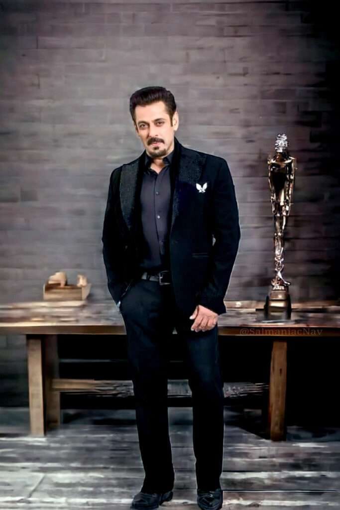 बॉलीवुड अभिनेता और बिग बॉस के होस्ट सलमान खान के बॉडीगार्ड शेरा ने इस शो के फाइनल विनर का नाम बता दिया है। जाने कौन होगा इस सीज़न का विनर।