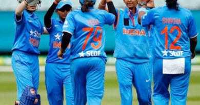 टीम इंडिया ने शानदार प्रदर्शन करते हुए आईसीसी T20 वर्ल्ड कप में आज या श्रीलंका को 7 विकेट से पराजित कर दिया है। इस जीत के साथ ही भारतीय टीम ग्रुप में शीर्ष स्थान पर पहुंच गई है।