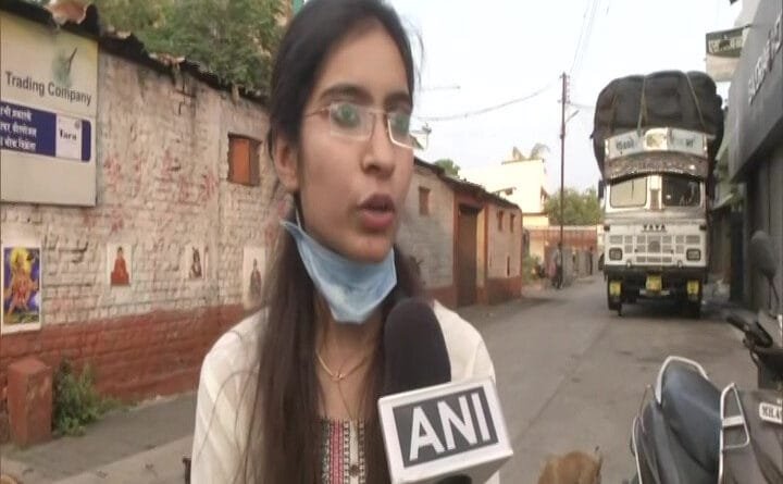 देश में कोरोनावायरस के मामले बढ़ते जा रहे हैं। भारत में अब तक कोरोनावायरस की वजह से 16 लोगों की मौत हो चुकी है। वहीं इस वायरस से संक्रमित लोगों की संख्या बढ़कर 694 हो गई है।