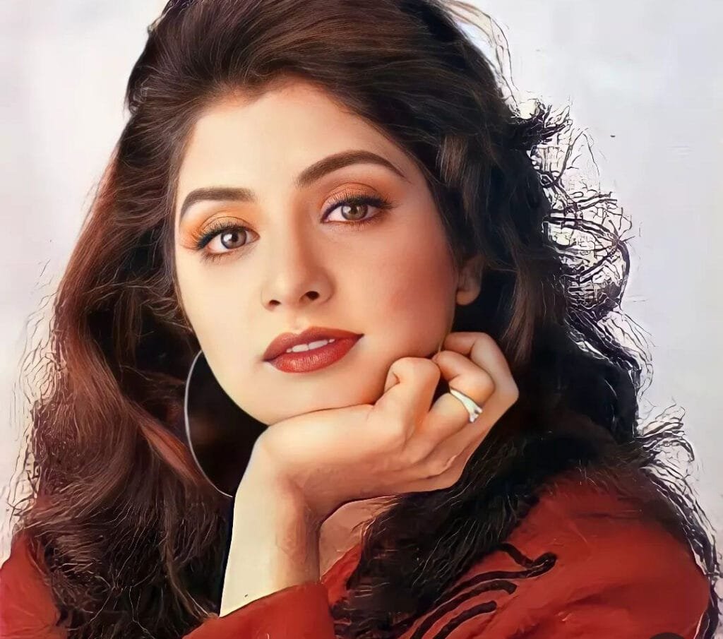 Bollywood Actress Divya भारती की मौत आज भी है एक रहस्य