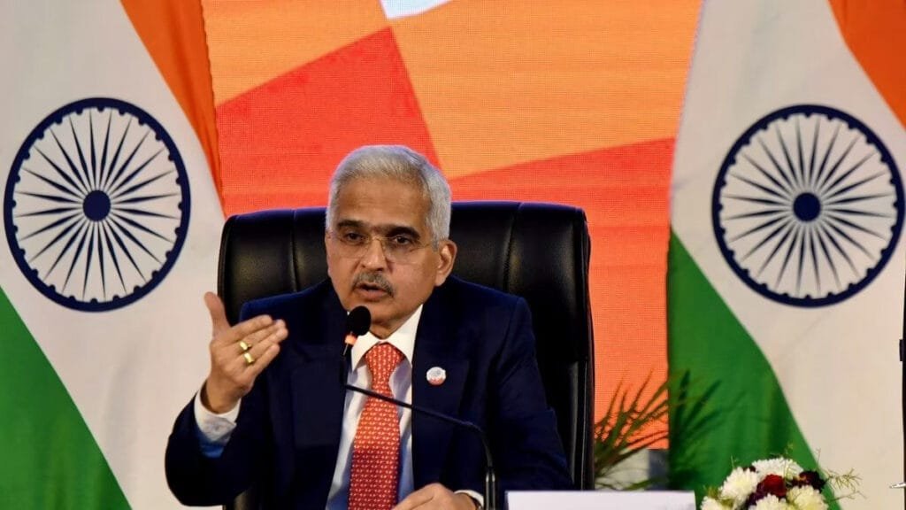 भारतीय रिजर्व बैंक के गवर्नर शक्तिकांत दास ने कोरोना वायरस महामारी के कारण वर्ष 2020-21 में आर्थिक विकास दर के नेगेटिव रहने के संकेत दिए हैं। आज शुक्रवार के दिन उन्होंने प्रेस ब्रीफ में यह जानकारी दी।