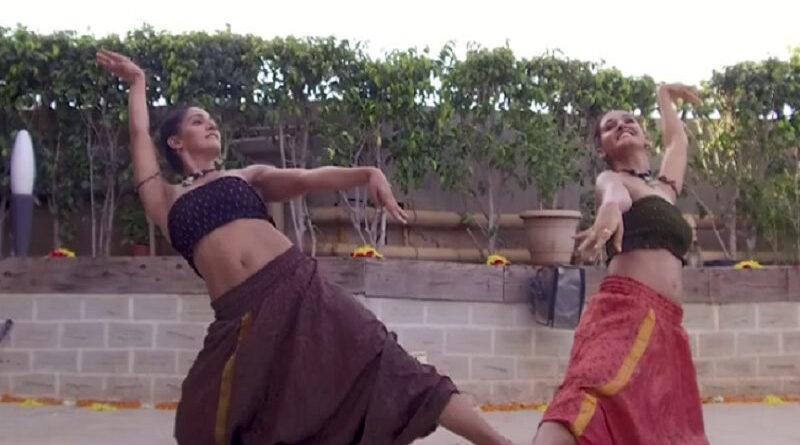 भारत की मशहूर डांसर शक्ति और मुक्ति मोहन का एक लेटेस्ट यूट्यूब वीडियो खूब वायरल हो रहा है। इस वीडियो में दोनों बहनें फेमस पॉप सॉन्ग मकेबा पर डांस कर रही हैं।