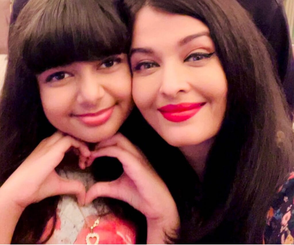 Aishwarya Rai Discharged: ऐश्वर्या राय बच्चन अस्पताल से हुईं डिस्चार्ज