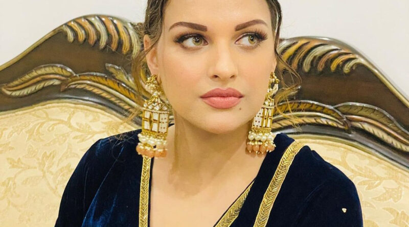 बिग बॉस 13 की प्रतियोगी हिमांशी खुराना कोरोनावायरस संक्रमित,एक्ट्रेस ने खुद दी जानकारी