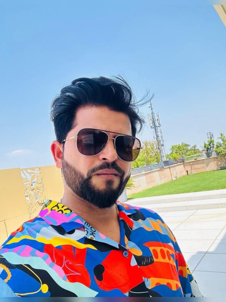 UAE में IPL 2020 टूर्नामेंट शुरू होने से पहले ही सुरेश रैना CSK टीम को छोड़कर भारत वापिस लौट आए थे। जिसके बाद कयास लगाए जा रहे थे कि टीम से नाराज होकर सुरेश रैना ने ये फैसला लिया है। अब असली वजह सामने आ गई है।