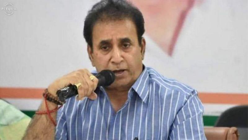रिहाना ग्रेटा थनबर्ग और मिया खलीफा के ट्वीट्स के खिलाफ भारतीय हस्तियों ट्वीट्स की जांच करेगी महाराष्ट्र सरकार