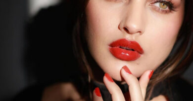 Himanshi Khurana ने प्लाजो 2 गाने पर किया डांस, देखें वीडियो
