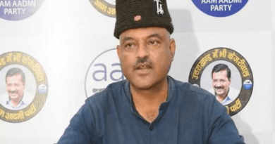 अरविंद केजरीवाल के नेतृत्व वाली आम आदमी पार्टी का उत्तराखंड में विस्तार होता जा रहा है। रिटायर्ड कर्नल अजय कोठियाल ने आम आदमी पार्टी का दामन थाम लिया है।