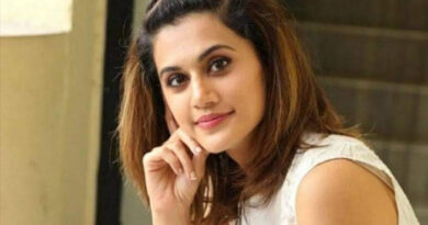 पॉपुलर फिल्म एडिटर अजय शर्मा का कोरोना से निधन हो गया है । अजय पिछले कई तापसी पन्नू दिनों से कोरोना से संक्रमित थे। बीते दिन उन्होंने दिल्ली के अस्पताल में अपनी अंतिम साँस ली।