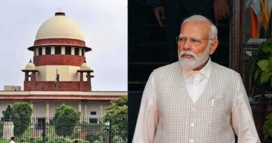 दिल्ली में कोरोना मरीजों की लिए ऑक्सीजन की कम आपूर्ति को देखकर कोर्ट के आदेश का पालन नहीं किए जाने को लेकर दिल्ली हाईकोर्ट ने केंद्र सरकार को अवमानना का नोटिस जारी किया था। जिसके खिलाफ अब केंद्र सरकार सुप्रीम कोर्ट का दरवाजा खटखटाने पहुंची।