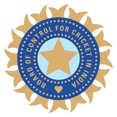 भारतीय क्रिकेट कंट्रोल बोर्ड ने शनिवार के दिन हुई स्पेशल जनरल मीटिंग में इंडियन प्रीमियर लीग 2021 के बचे हुए मुकाबलों को सितंबर-अक्टूबर 2021 के बीच यूएई में कराने के फैसले पर अपनी अंतिम मुहर लगा दी है । BCCI  के उपाध्यक्ष राजीव शुक्ला ने इस बात की जानकारी दी है ।