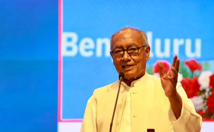 बीजेपी की तरफ से कांग्रेस नेता दिगविजय सिंह का एक ऑडियो जारी किया गया है । जिसमे वो कह रहे हैं कि अगर कांग्रेस सत्ता में आती है तो वे आर्टिकल-370 पर दोबारा विचार करेंगे।