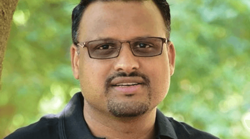 यूपी के गाजियाबाद के लोनी में एक बुजुर्ग की पिटाई के वीडियो के बारे में लोनी ट्विटर समेत कई जानेमाने पत्रकारों और न्यूज़ पोर्टल को नोटिस जारी किया गया है । ट्विटर के एमडी ने व्यक्तिगत तौर पर पेश न होकर वीडियो वीडियो कॉन्फ्रेंसिंग के जरिए पेश होने की पेशकश की है । जिसके जवाब में गाजियाबाद पुलिस ने दोबारा समन भेजा है ।