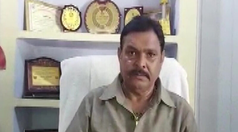 उत्तराखंड की ज्वालापुर विधान सभा से भारतीय जनता पार्टी के विधायक सुरेश राठौर के खिलाफ हरिद्वार पुलिस ने रेप मामले में केस दर्ज किया है । एमएलए राठौर ने इसे अपने खिलाफ साजिश बताया है ।