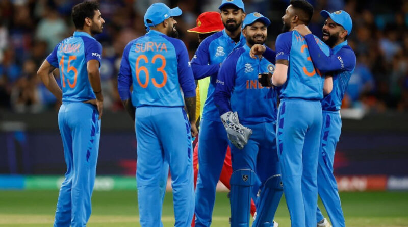 भारतीय क्रिकेट टीम को टेस्ट सीरीज से पहले अभ्यास के लिए आज डरहम रवाना होना है। इसी बीच ऋषभ पंत सहित टीम के तीन स्टाफ कोरोना संक्रमित होने की वजह से फिलहाल नहीं जा पाएंगे।