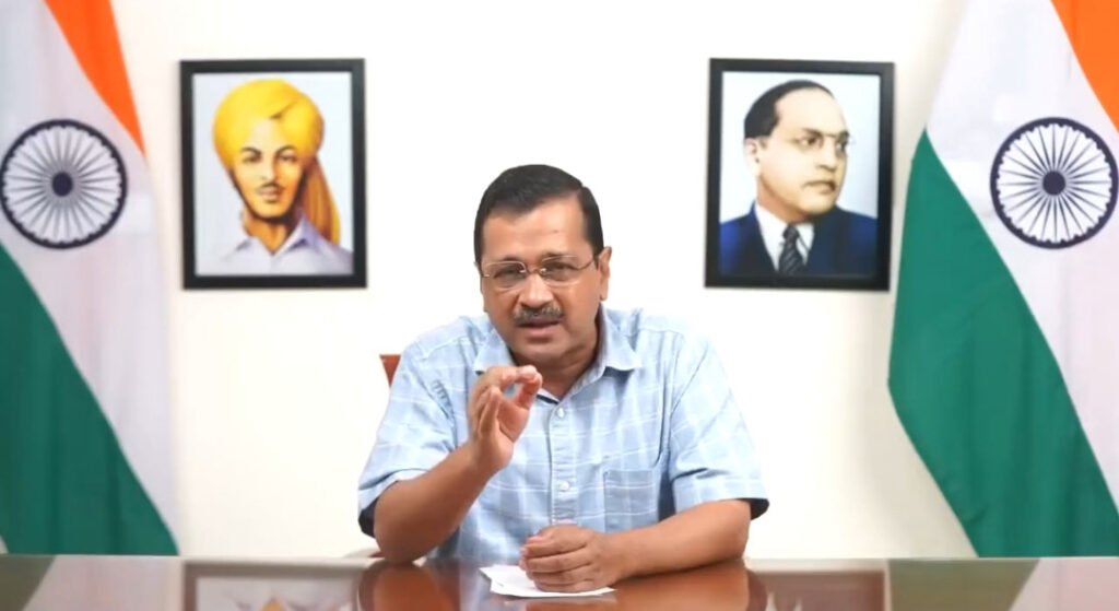 दिल्ली में बढ़ते प्रदूषण की खतरनाक स्थिति को देखते हुए इस बार भी दिल्ली में पटाखों के भंडारण,बिक्री और उपयोग पर पूर्णयता रोक लगा दी गयी है। 