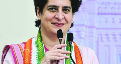 Priyanka Gandhi: वाराणसी में दहाडी प्रियंका गांधी
