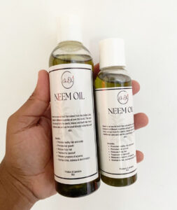 Neem Oil: काले घने लंबे बालों के लिए घर पर बनाएं नीम का तेल