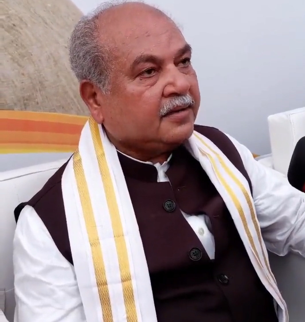 केंद्रीय कृषि मंत्री नरेंद्र सिंह तोमर ने कहा कि सरकार ने एमएसपी सहित अन्य मुद्दों पर विचार करने के लिए एक कमेटी बनाने की घोषणा कर दी है। लिहाजा अब किसानों को अपना आंदोलन खत्म करके घर वापस लौट जाना चाहिए।