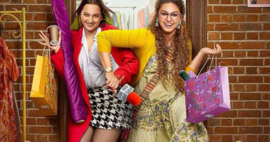 Double XL फिल्म में सोनाक्षी सिन्हा और हुमा कुरैशी बहुत ज्यादा ओवरवेट महिलाओं के किरदार निभा रहें हैं। इस फिल्म की शूटिंग के लिए दोनों एक्ट्रेस ने असल जिंदगी में अपना इतना वजन बढ़ा लिया है, जिसे देख आप हैरान रह जायेंगे। 