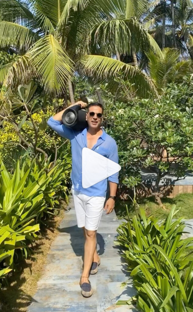 अक्षय कुमार इन दिनों वेकेशन एन्जॉय कर रहें हैं। हाल ही में उन्होंने एक वीडियो शेयर किया है, जिसमें वे अपनी बेटी नितारा के साथ टाइम स्पैन्ड करते नजर आए।