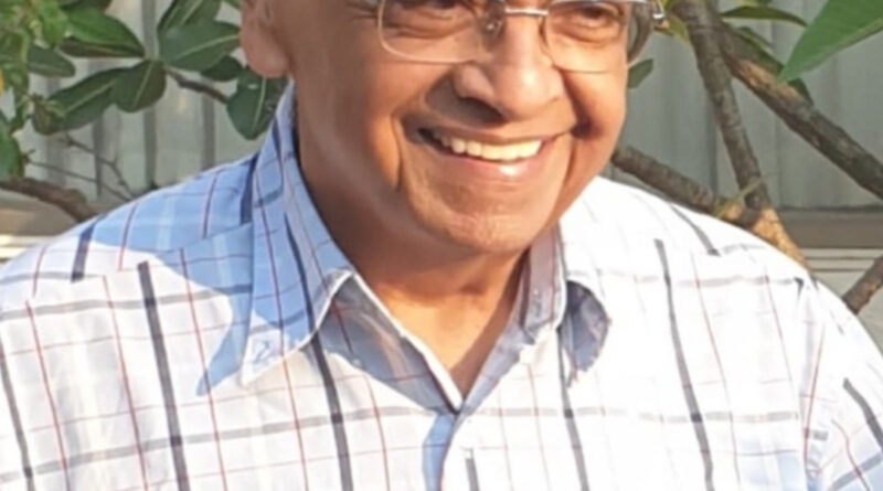 विशाल डडलानी जहां एक तरफ कोरोना से जंग लड़ रहे है,वहीं दूसरी तरफ पिता के निधन की खबर ने उन्हें बिलकुल ही तोड़ दिया है। इस मुश्किल वक्त में सिंगर अपने घर तक नहीं जा सकते। 
