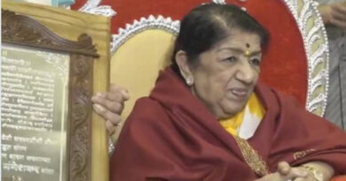 लता मंगेशकर की तबियत एक बार फिर से बिगड़ने लगी है। उनको एक बार फिर से वेंटिलेटर पर रखा गया है। लता दीदी का इलाज कर रहे डॉक्टर प्रतीत सदामनी ने उनकी तबियत बिगड़ने के बारे में जानकारी दी है। 