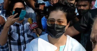मशहूर गायक बप्पी लहरी का 69 वर्ष की उम्र में निधन हो गया है। बॉलीवुड सितारे उनके अंतिम दर्शन करने के लिए उनके घर पहुंच रहे है। 