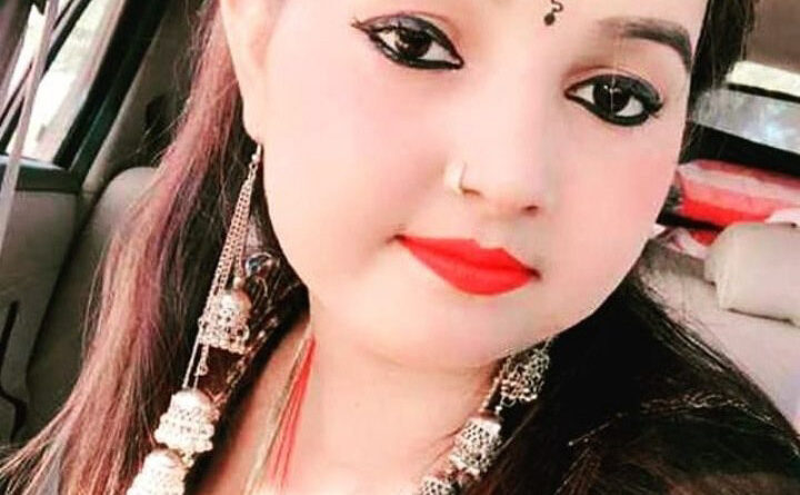 हरियाणवी डांसर और सिंगर सुनीता बेबी अपने टैलेंट के दम पर लोगों के दिलों पर राज करती है। बेबी के डांस वीडियो सोशल मीडिया पर खूब वायरल होते रहते हैं।