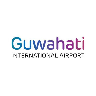 गुवाहाटी हवाई अड्डे पर CISF की कांस्टेबल ने एक 80 वर्षीय दिव्यांग महिला की तलाशी के लिए कपड़े उतरवाए। जिससे नाराज महिला की पोती डॉली किकोन ने ट्विटर के जरिए सुरक्षाकर्मी की शिकायत की। केंद्रीय औद्योगिक सुरक्षा बल ने अपनी महिला कर्मी को सस्पेंड कर दिया है। 
