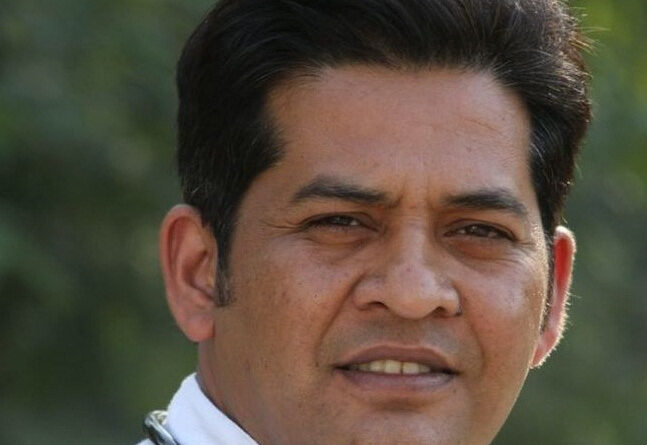 मध्य प्रदेश में बीजेपी सरकार के दौरान हुए व्यापम घोटाले की पोल खोलने वाले व्हिसलब्लोअर आनंद राय को भोपाल पुलिस की क्राइम ब्रांच ने दिल्ली के एक होटल से गिरफ्तार कर लिया है। अपनी गिरफ्तारी जानकारी खुद डॉ राय ने एक ट्वीट के जरिए दी है। 