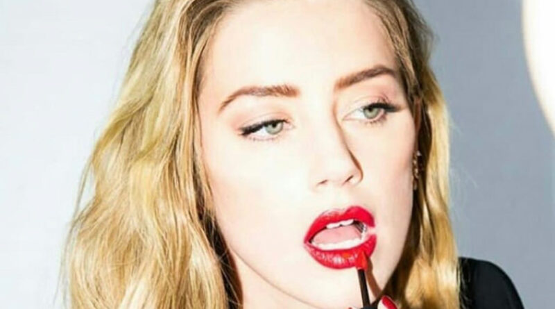 Amber Heard दुनिया की सबसे खूबसूरत महिला है