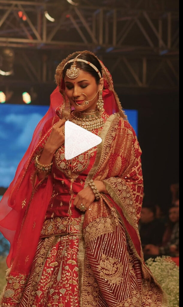Shehnaaz Ramp: शहनाज़ गिल ने रैंप वाक कर दिखाया जलवा