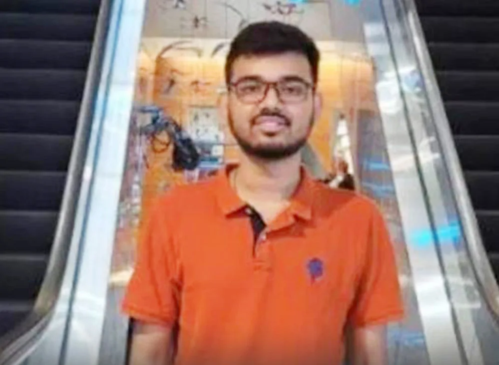 Bisakh Mandal को फेसबुक ने दिया 1.8 करोड़ सैलरी पैकेज का ऑफर