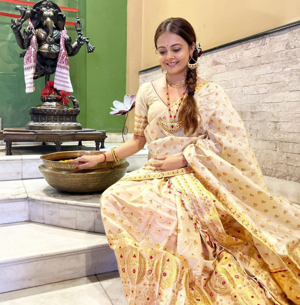 Devoleena Brother:भाई की शादी में ट्रेडिशनल लुक में नजर आई देवोलीना