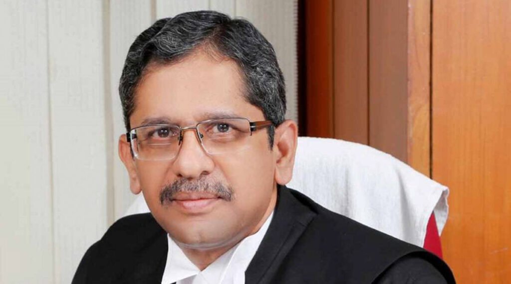 Journalism: स्वतंत्र पत्रकारिता लोकतंत्र की रीढ़ है : CJI एनवी रमना