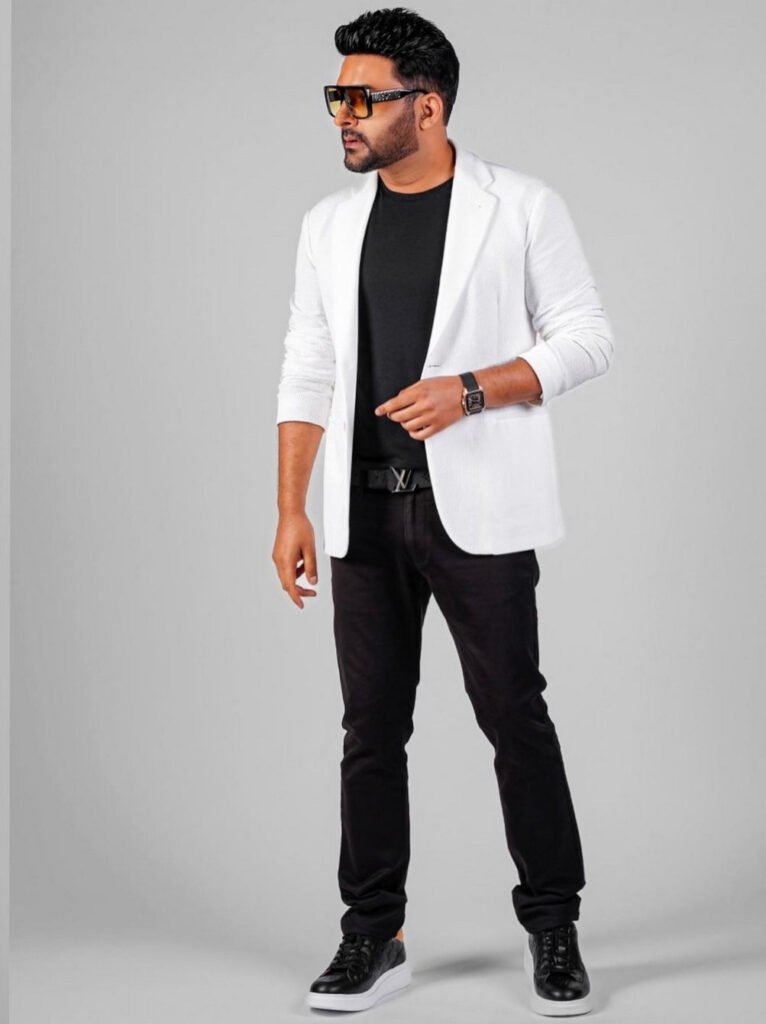 Kapil Sharma Look:कपिल शर्मा को नए लुक में पहचान पाना हुआ मुश्किल