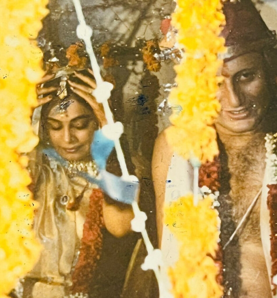 Anupam Kirron Marriage: अनुपम, किरण खेर की शादी को पुरे हुए 37 साल