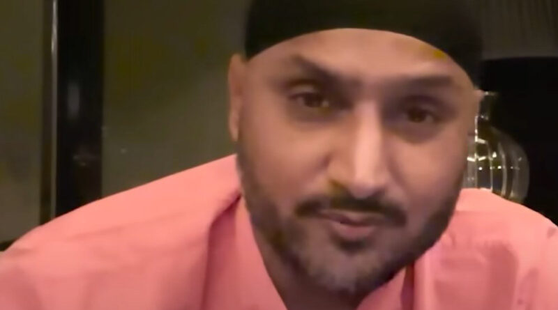 Arshdeep: हरभजन सिंह ने की पाकिस्तानियों की बोलती बंद