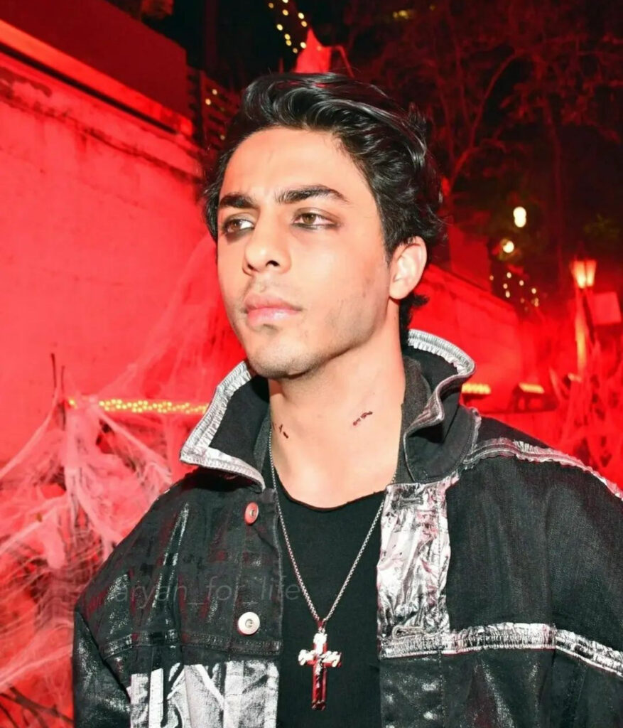 Aryan Khan Drug Case में NCB अफसरों की भूमिका पर उठे सवाल